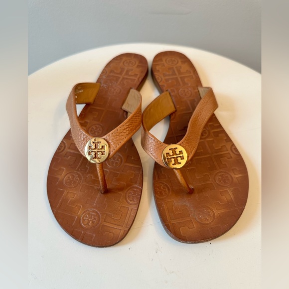 Tory Burch Shoes - Tory Burch Thora royal tan and gold thong sandals leather size 9